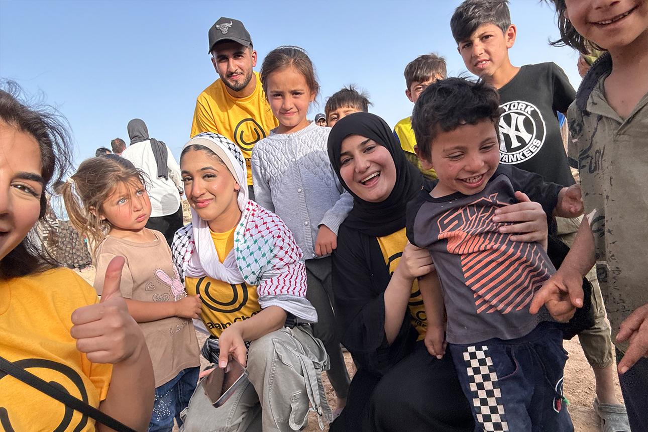 من نحن